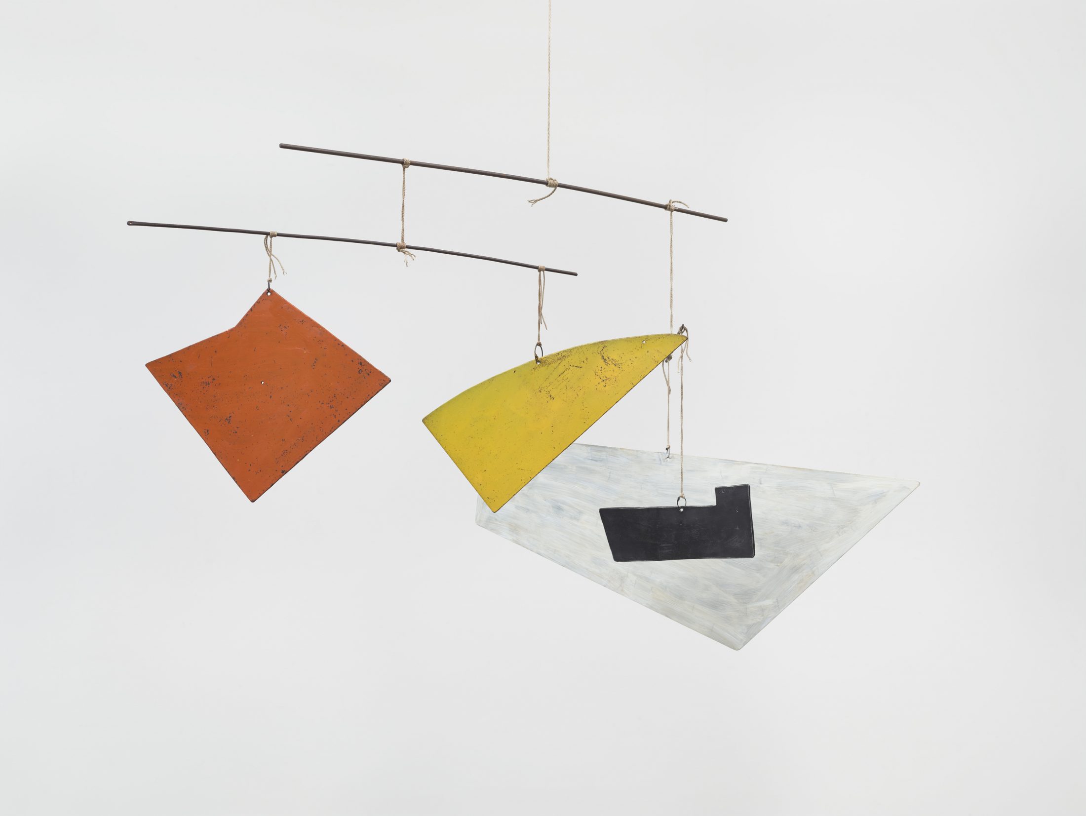 Alexander Calder. Clangors, 1942. Foto: Tom Powel Imaging. © 2017 Calder Foundation, Nueva York / Artists Rights Society (ARS), Nueva York.